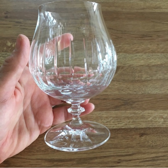 Set of 4 stemmed brandy glasses
Each is 5 1/2” high
2 1/2 diameter. - Picture 5 of 10